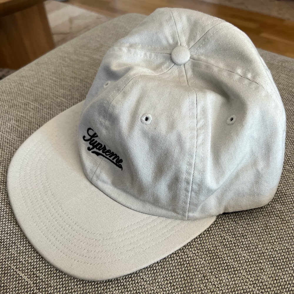 Supreme | Light Gray “Medium” Fitted Cap - Picture 4 of 4